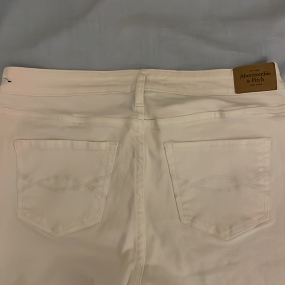 Abercrombie & Fitch White Skinny Jeans - Picture 5 of 6